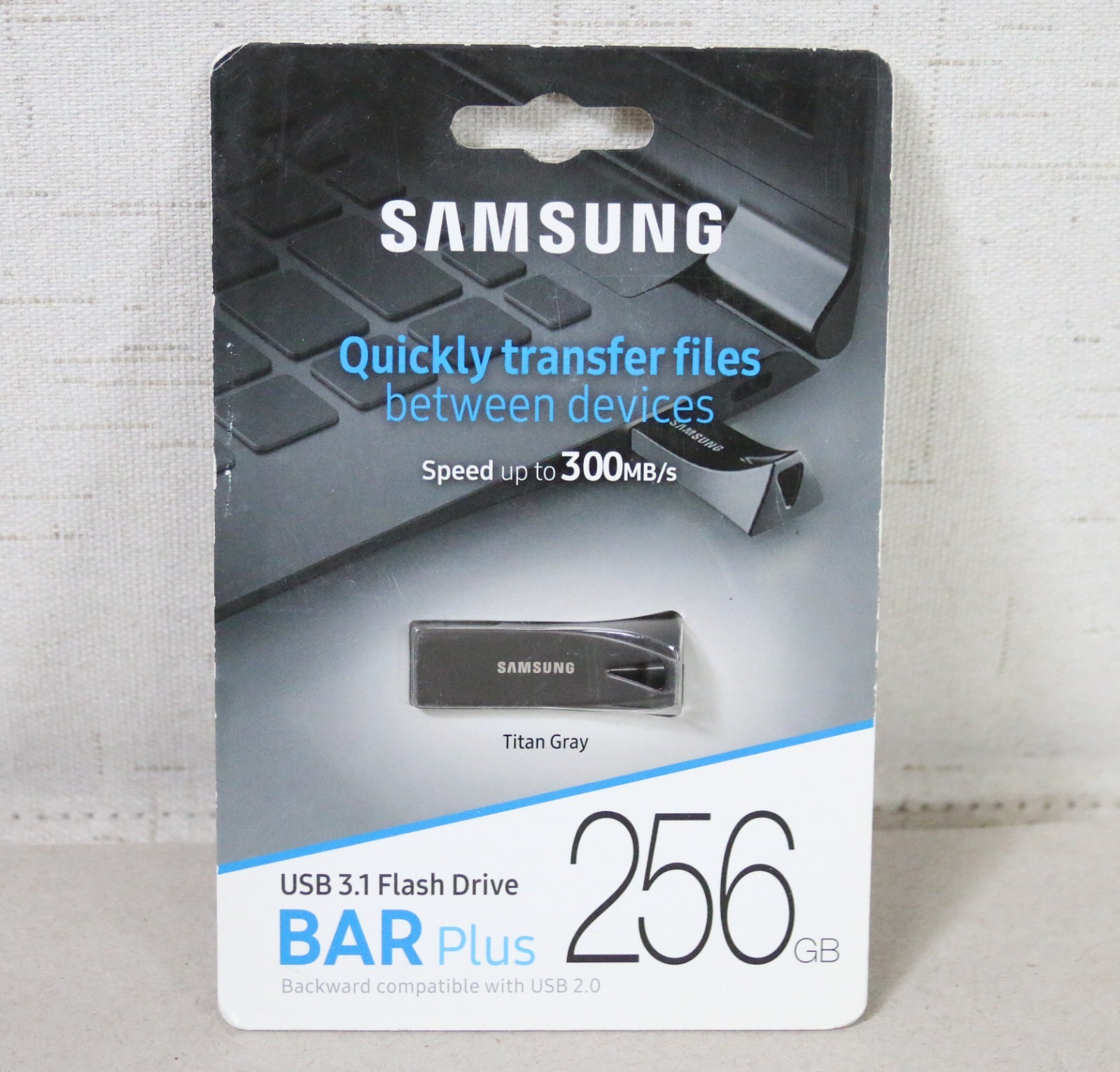 BRAND NEW Samsung Bar Plus 256Gb USB 3.1 Flash Drive Titan Gray 300MB/s
