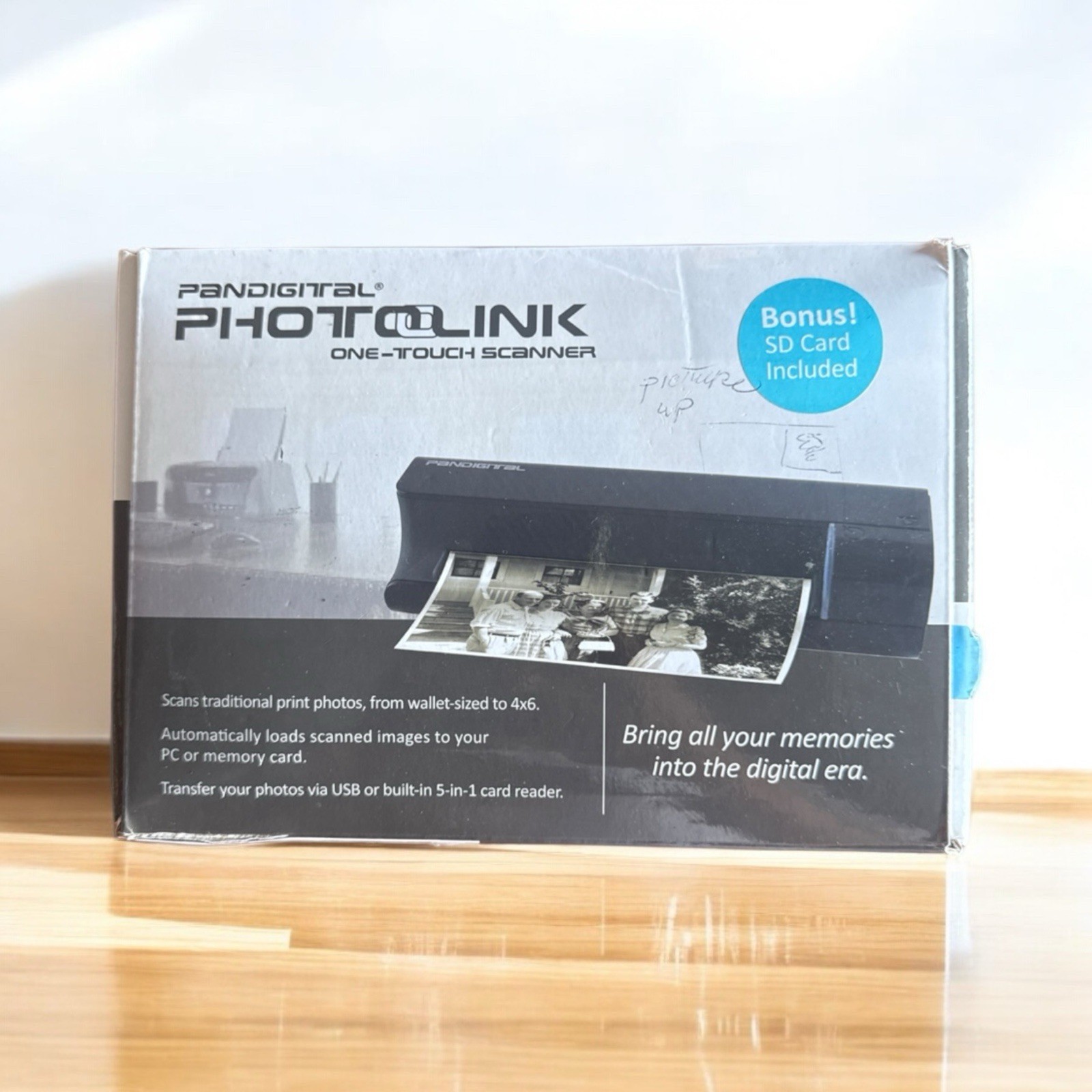 Pandigital PANSCN01 Flatbed Scanner One Touch Photo Transfer