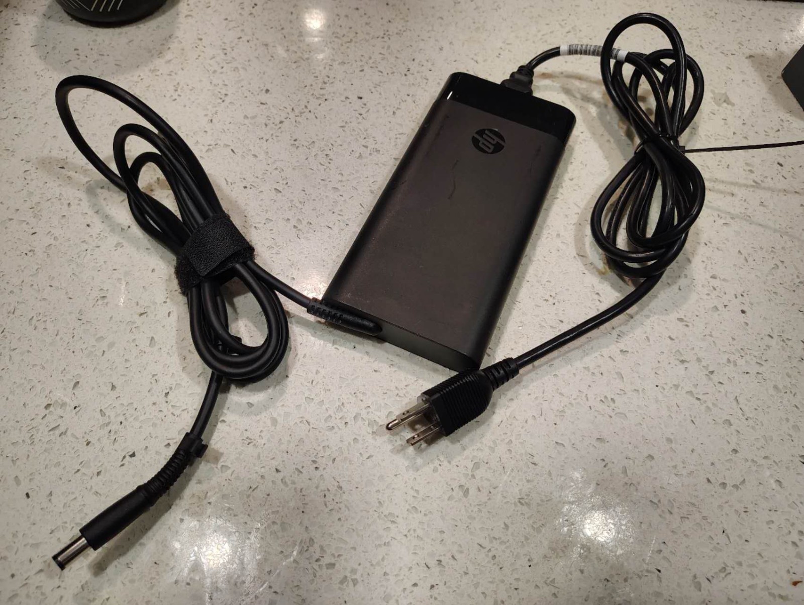 Hewlett Packard TPN-DA12 power adapter 230w 19v 11.8a for HP Omen laptop