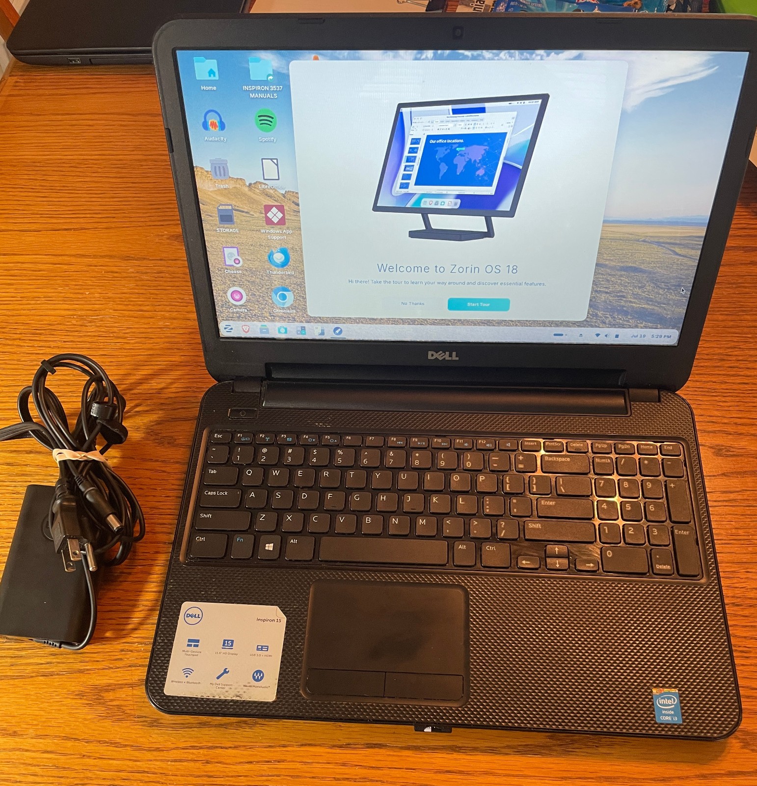 DELL INSPIRON 15-3537 Laptop 15" i3 8GB/256GB/Linux Zorin 18/Mint 22 *DUAL BOOT*