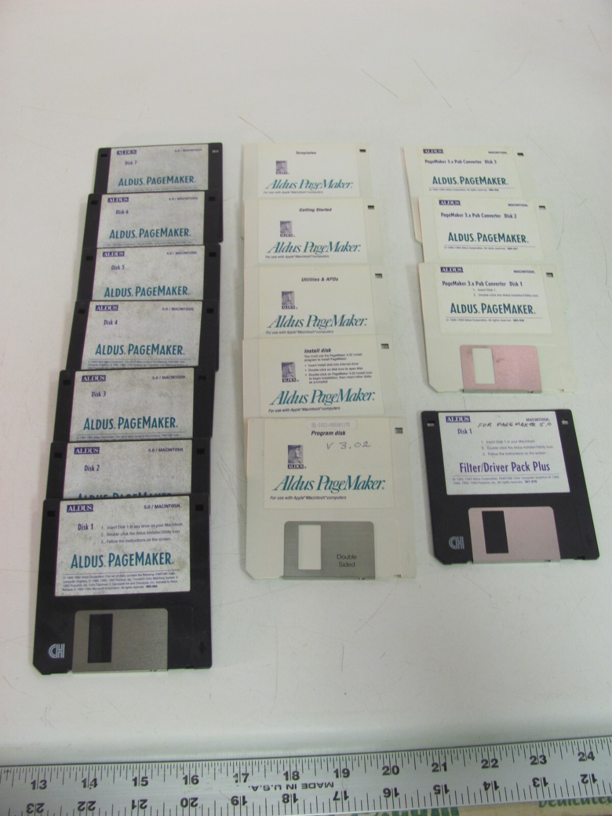 Vintage 1993 ALDUS PageMaker Version 5.0 Floppy Disks Apple Macintosh