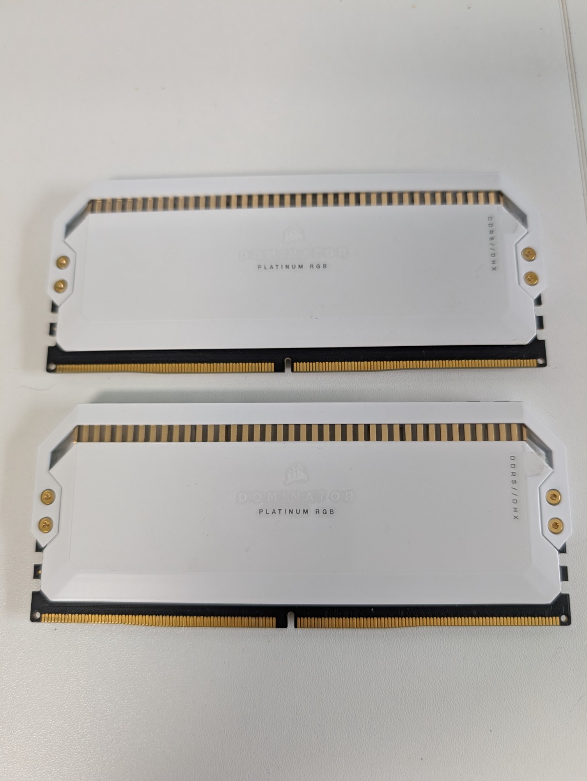 Corsair Dominator Platinum RGB 32GB 2x16GB DDR5 5600 CL36 XMP White