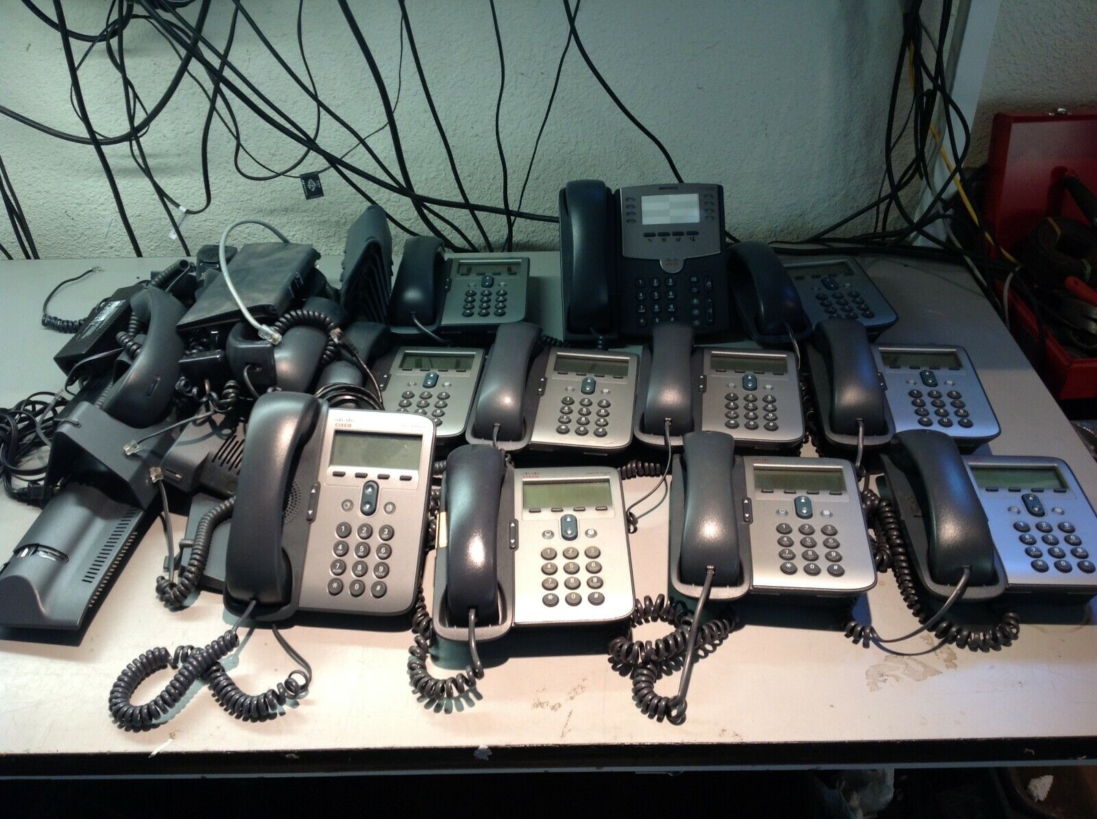 Lot of 10 Cisco CP-7911G UNIFIED IP PHONE 7911 VoIP PHONE with extras