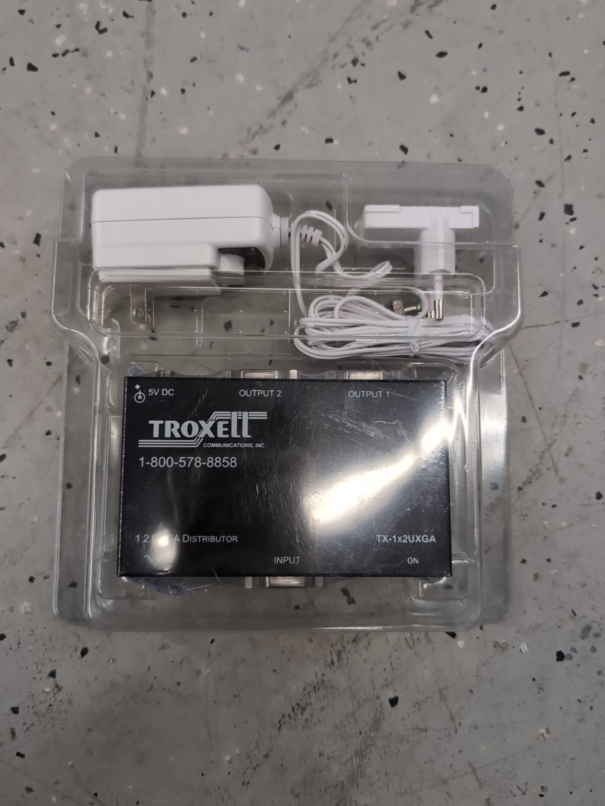 Troxell Communications Inc. TX-1x2UXGA  5vV 80mA