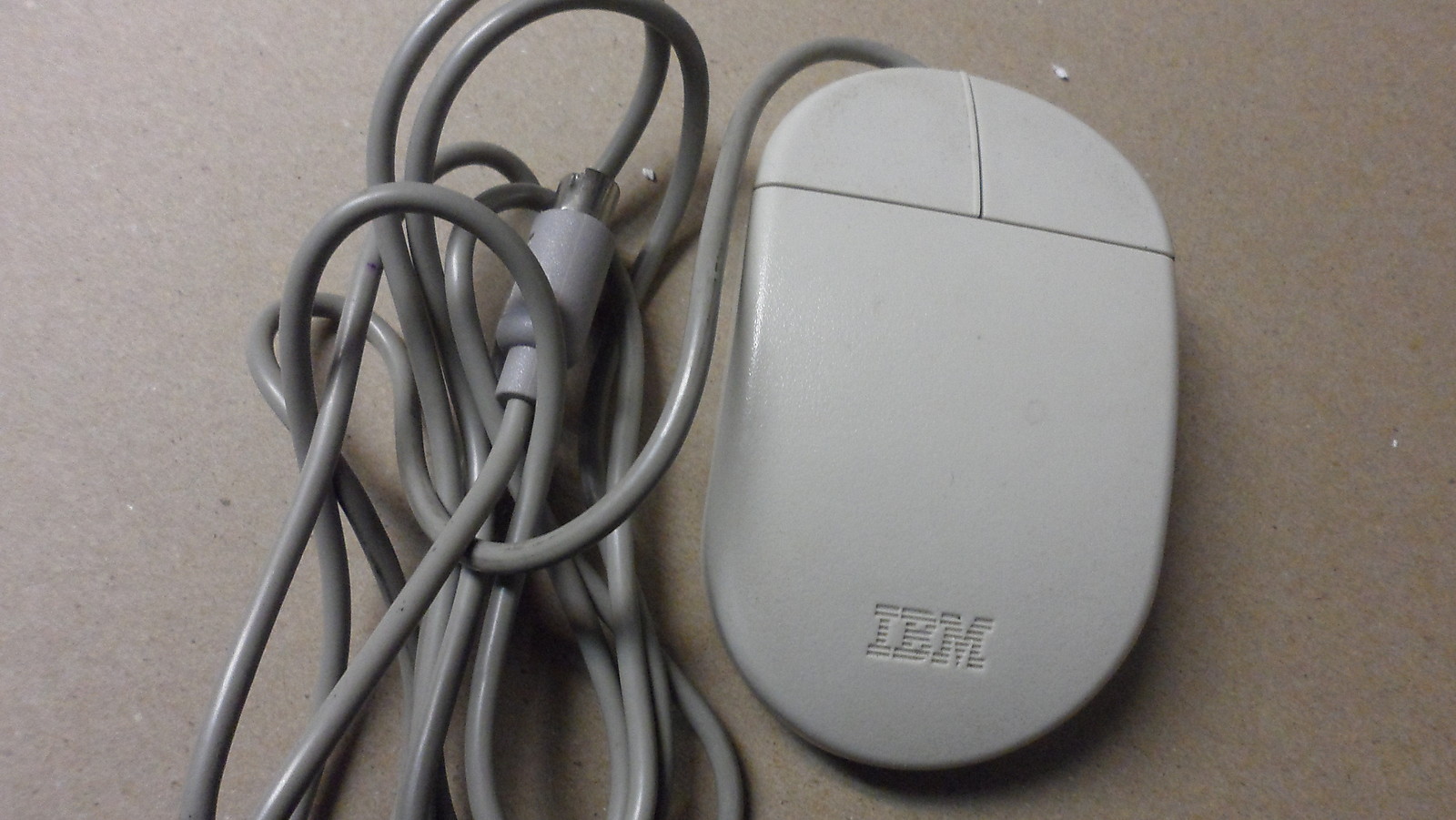 Vintage IBM 2 Button PS/2 Mouse Model 13H6690