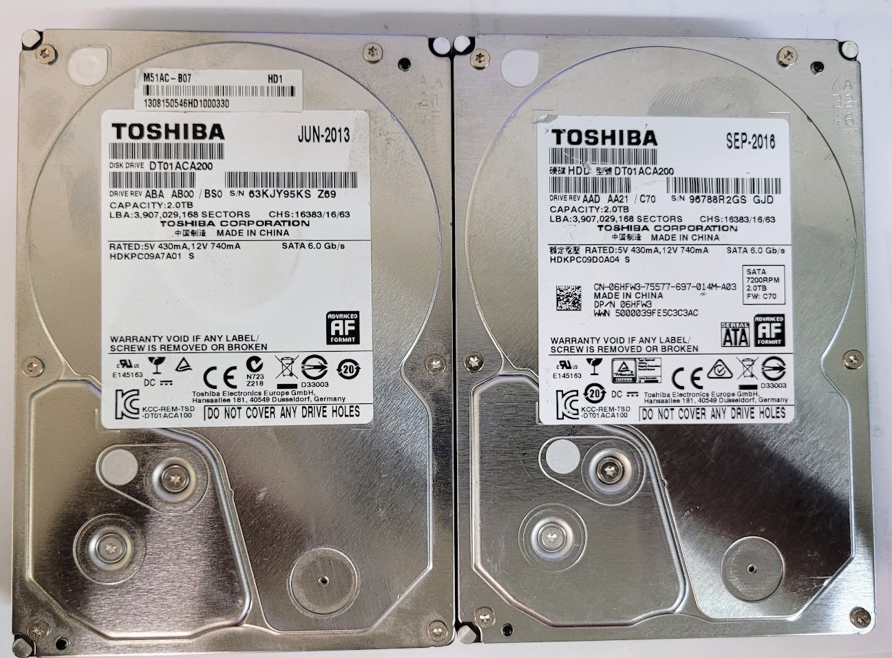 Lot of 2 Toshiba DT01ACA200 2 TB 3.5" SATA III 3.5 in Desktop Hard Drive
