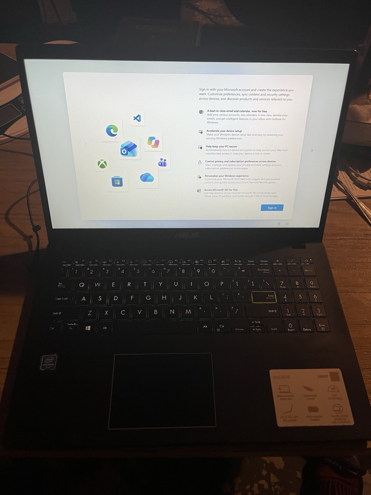 ASUS E510 Laptop