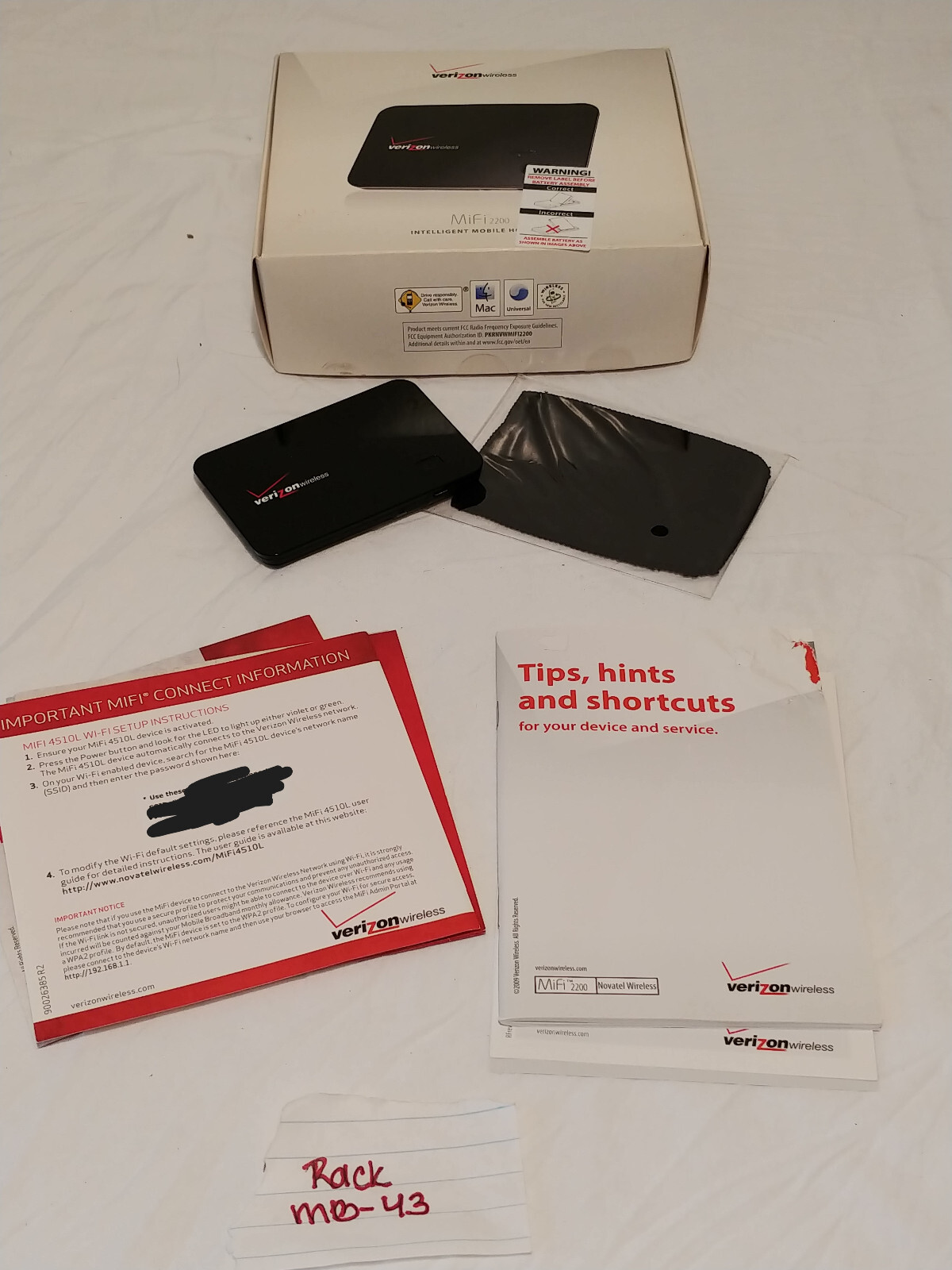 Novatel Wireless - MiFi 2200 -Hotspot *Some accessories may be missing*
