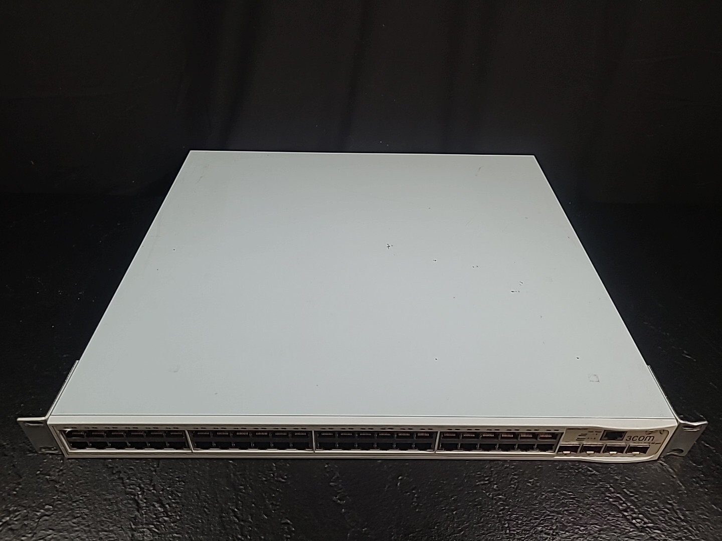 3Com 3CR17451-91 48-Port SuperStack 3 Switch 3870 Network Switch