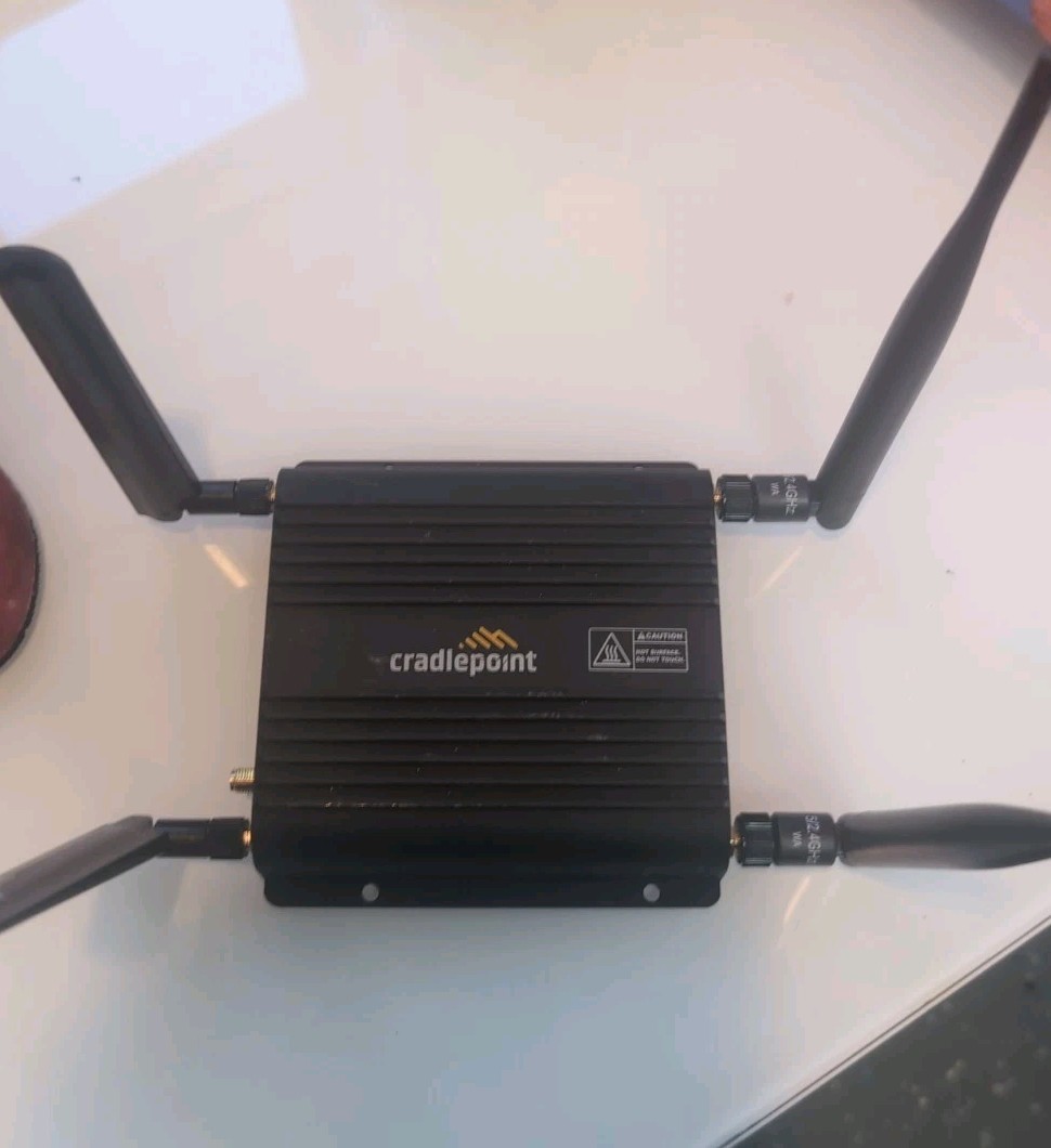 Cradlepoint IBR600C-150M-D  WiFi S5A902A