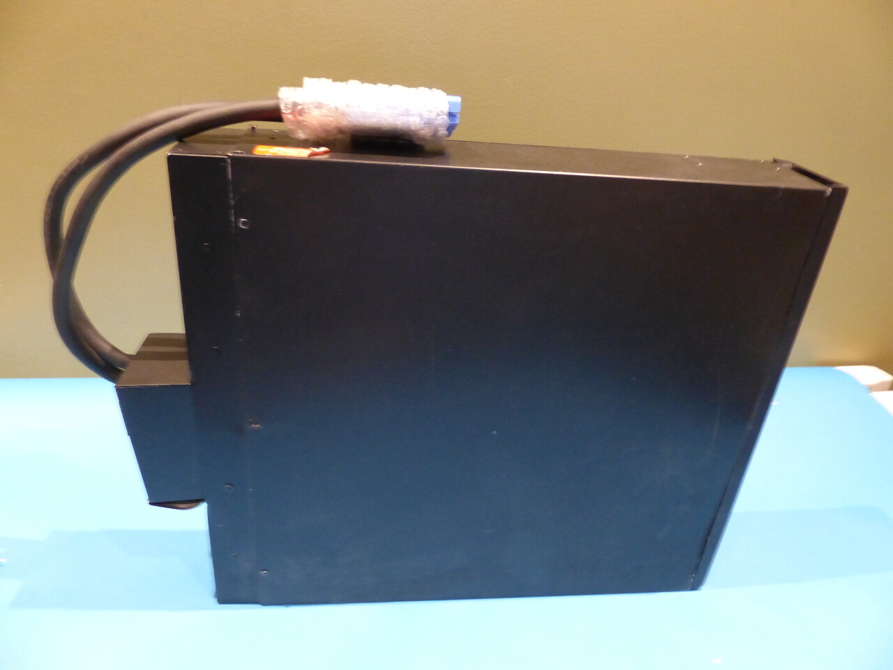 TRIPP LITE BP48V27-2US 2U EXTERNAL 48V RACK/TOWER BATTERY PACK