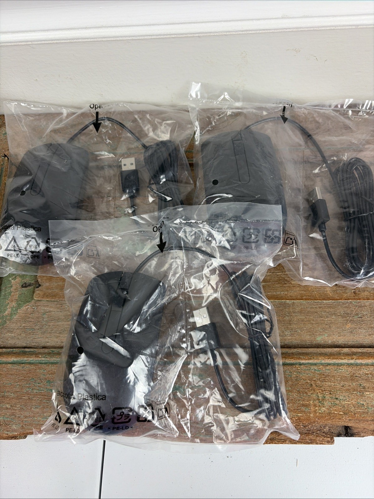 Lot 3 Dell MS116p USB Wired Optical Mouse New Black Sealed In Plastic Bag New