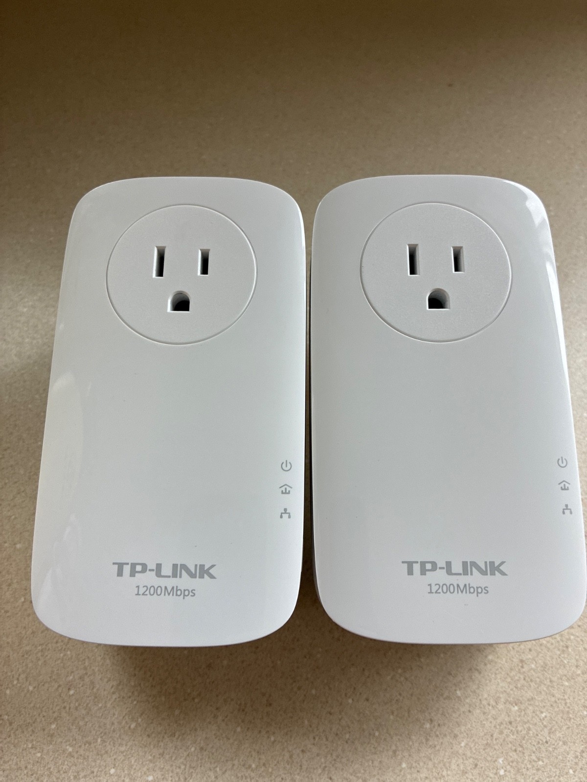 2 TP-Link TL-PA8010P AV1200 LOT Gigabit Passthrough Powerline Adapter 15A