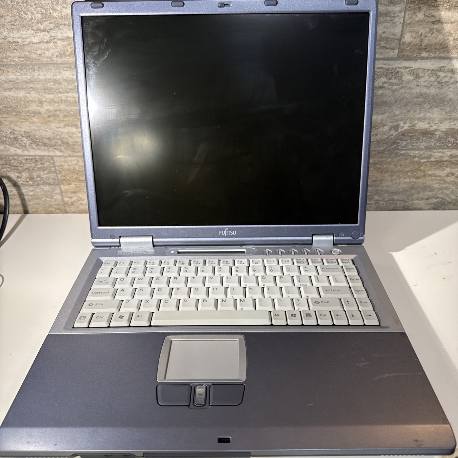 Fujitsu E Series Life book E 2000 Series  Untested Parts Only 