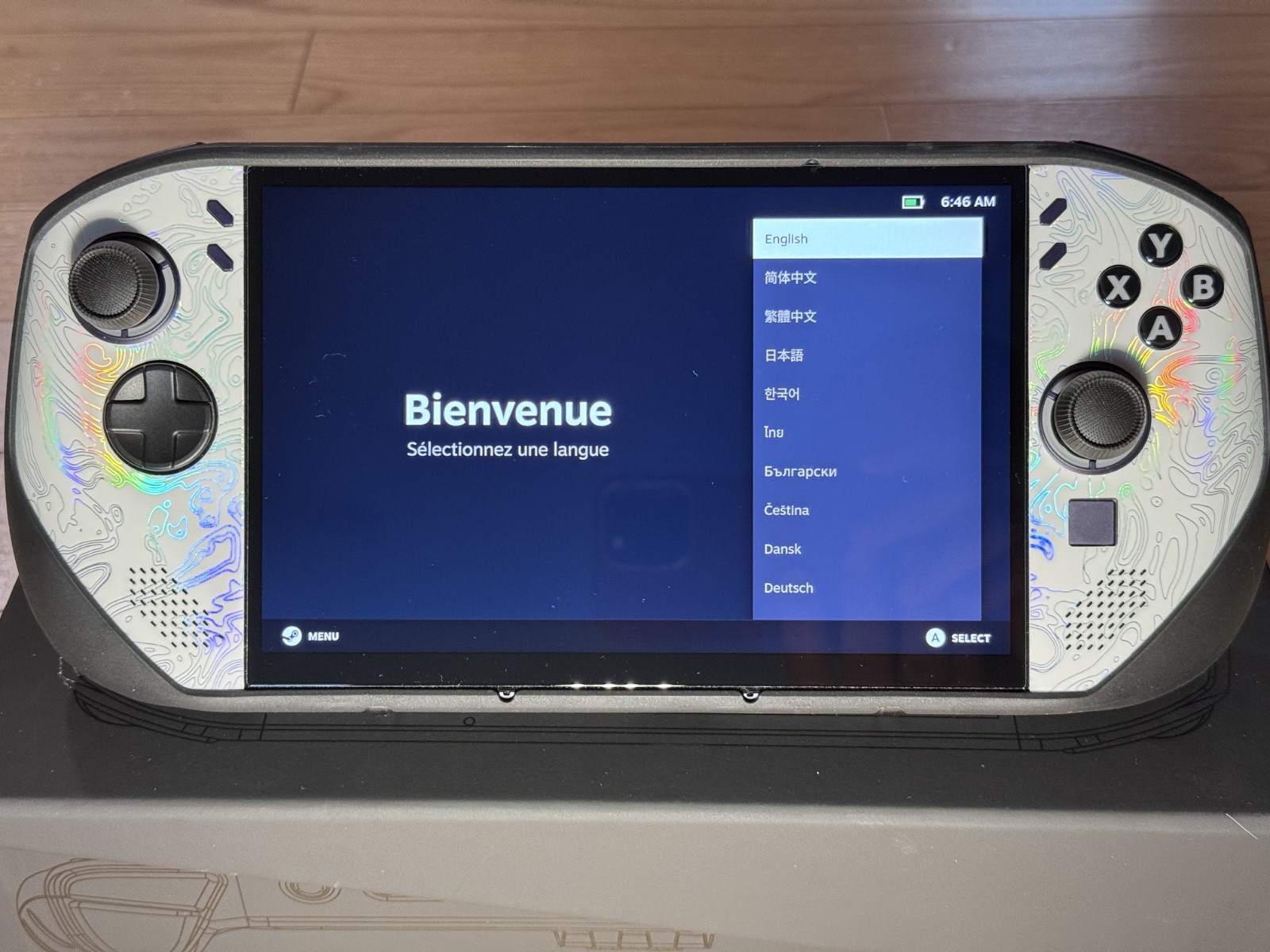 Lenovo Legion Go S 8APU1 SteamOS Z1 Extreme 32GB 1TB w/ USB-C Dock + dbrand kit