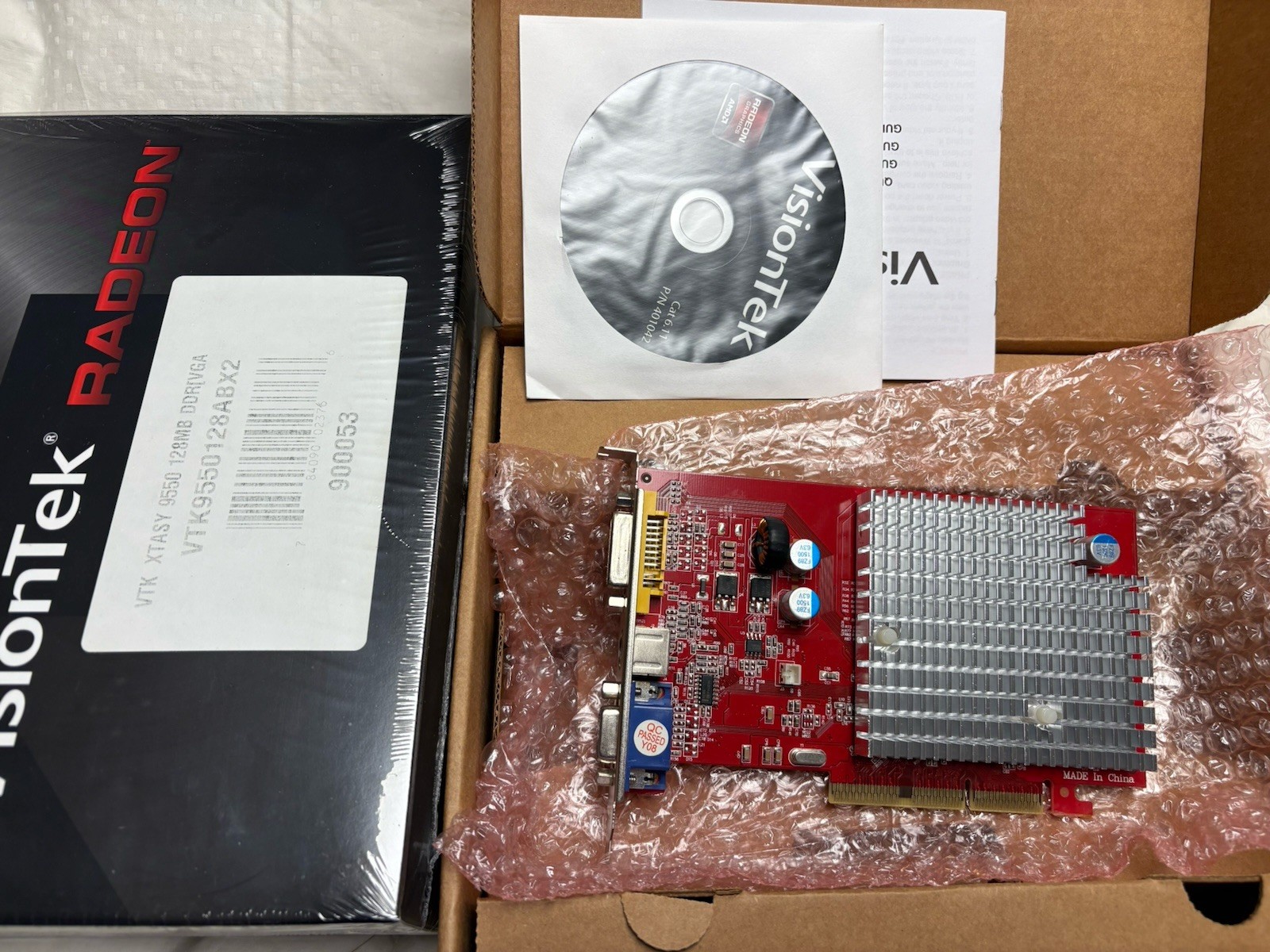 New AMD / ATI Radeon 9550 AGP 128M S-Video DVI VGA Video Graphics Card Win 98 ME