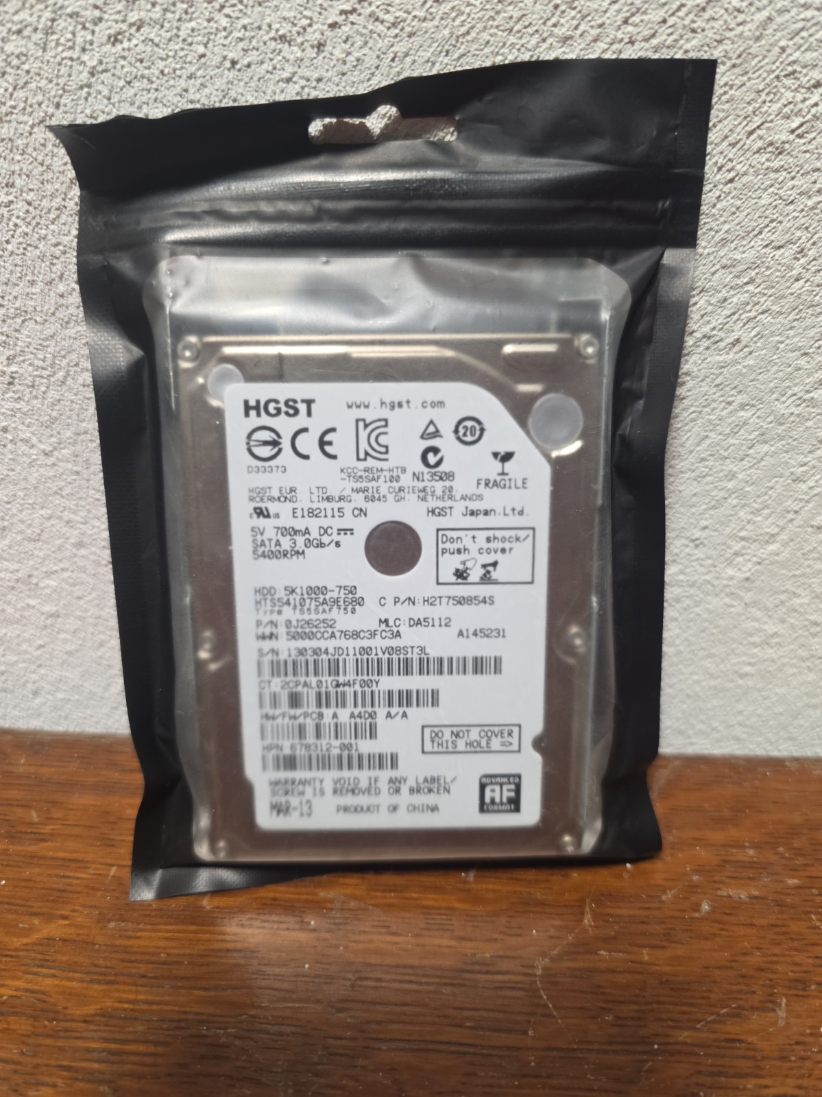 HGST 750GB 2.5" 5400RPM SATA HARD DRIVE 5K1000-750 HTS541075A9E680 New In Pack