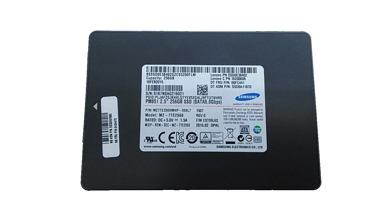 Samsung MZ-7TE2560 PM851 256 GB 2.5 in SATA III Solid State Drive