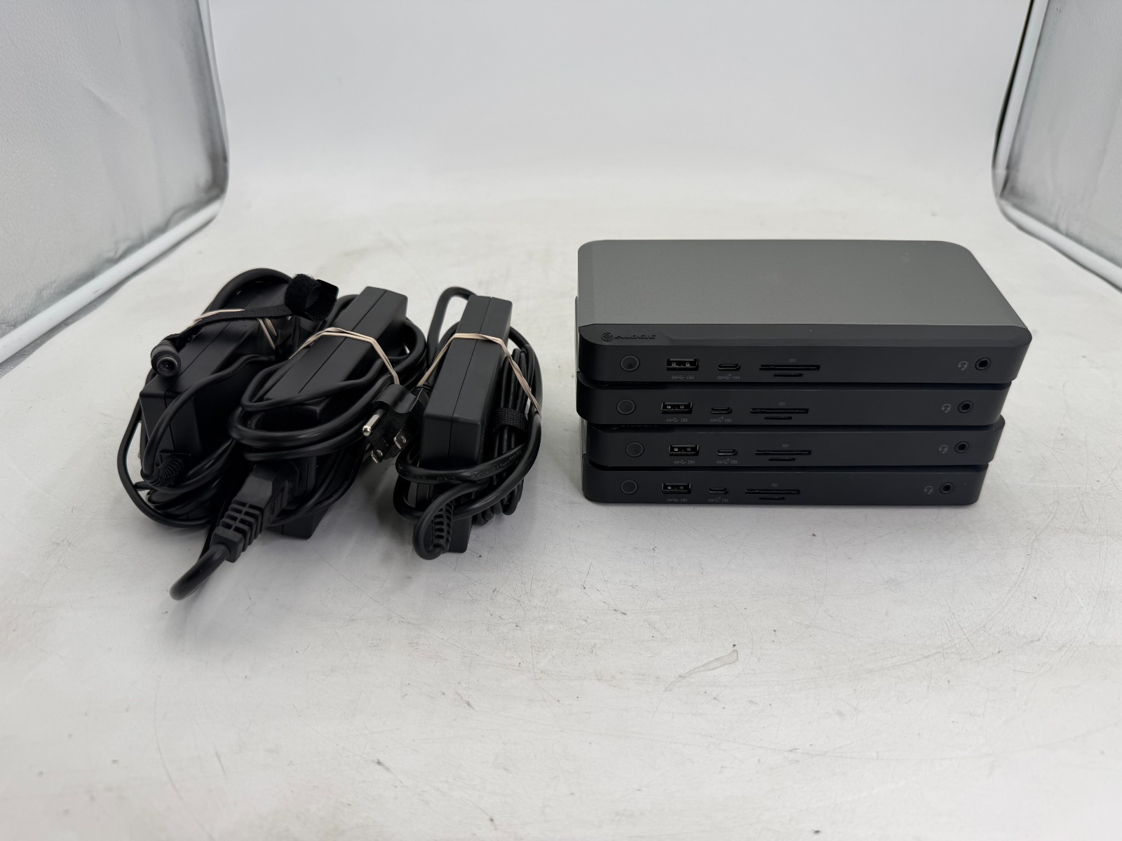 Lot of 4 ALOGIC DX3 Universal Docking Station DUPRDX3 Triple 4K Display 3 PSUs