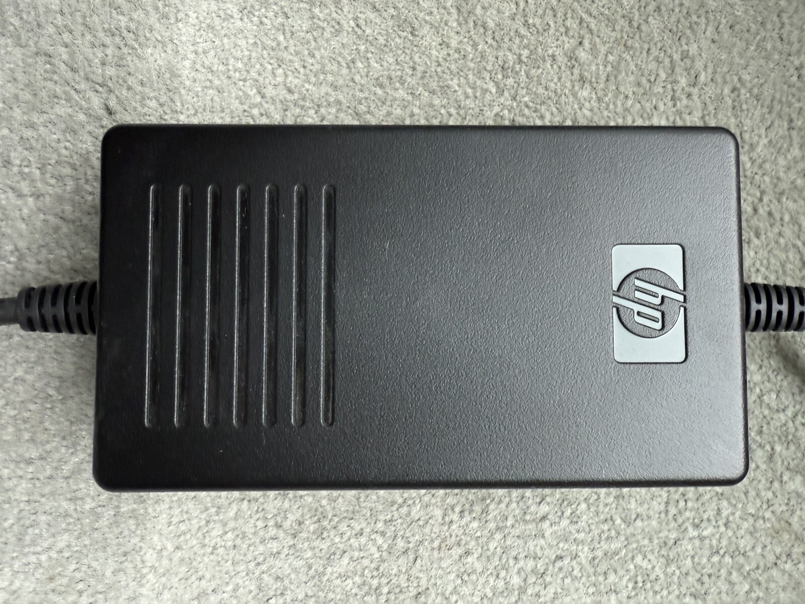 Genuine Hewlett Packard  AC Adapter HP 0950-4483