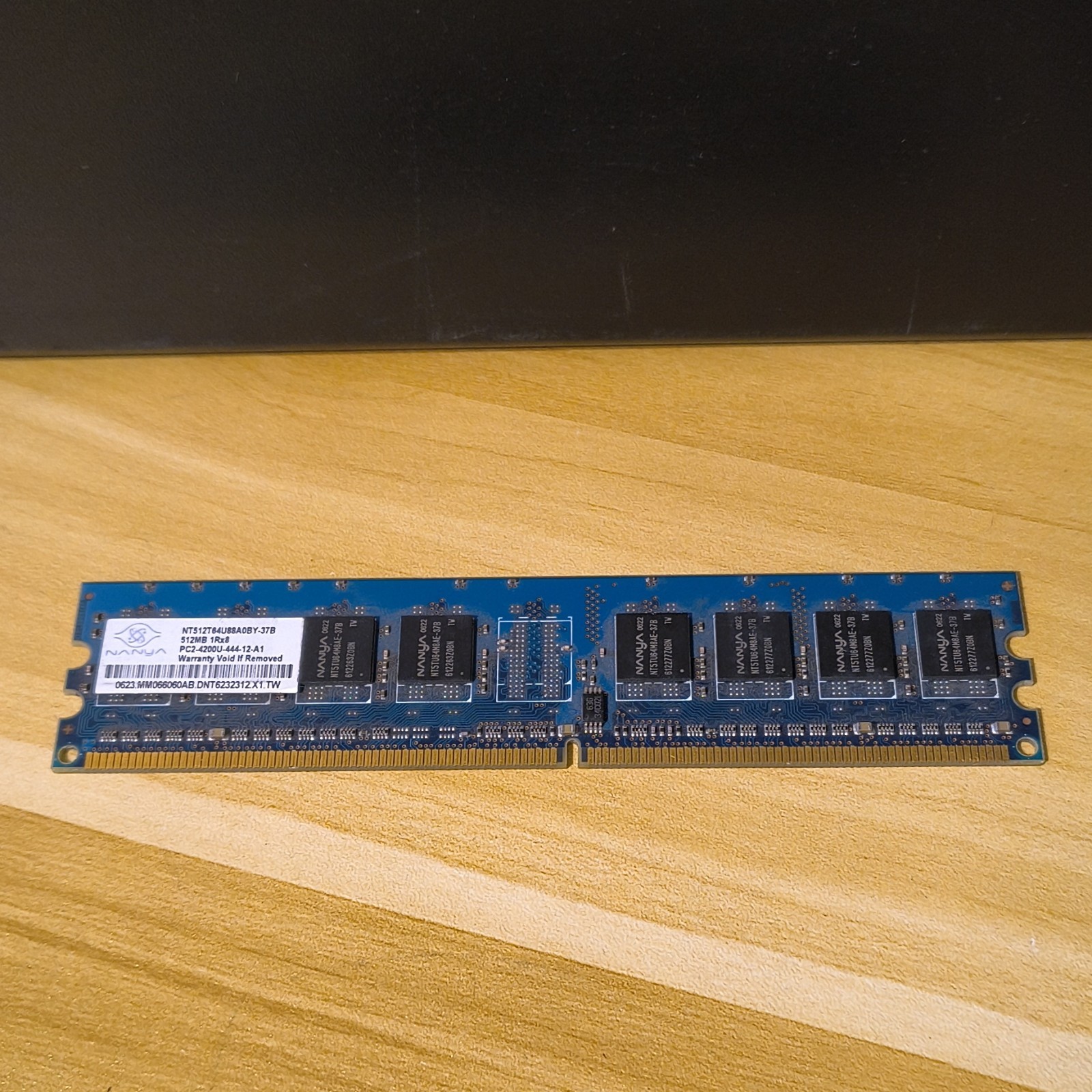 Nanya 512MB DDR2 SDRAM PC2-4200 DIMM 240-Pin Memory NT512T84U88A0BY-37B