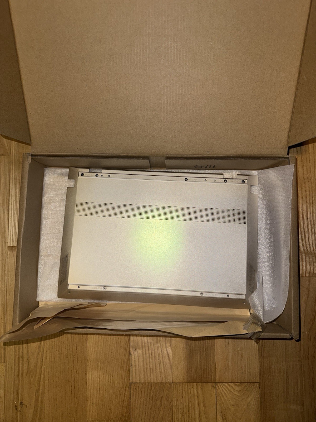 Genuine OEM HP D-cover Silver Aluminum Bottom Cover L19523-001