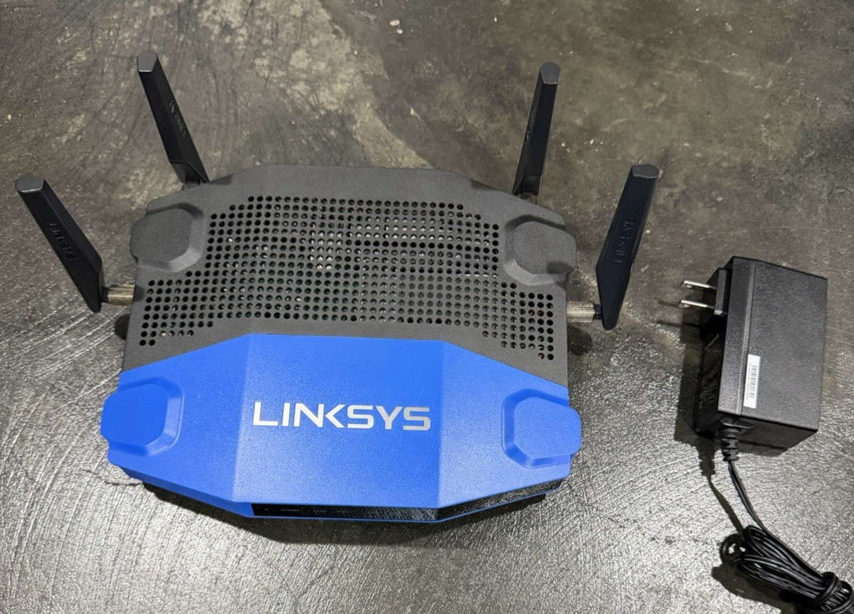 Linksys WRT1900ACS v2 | 1300 Mbps | 4 Port Dual-Band Wi-Fi Router