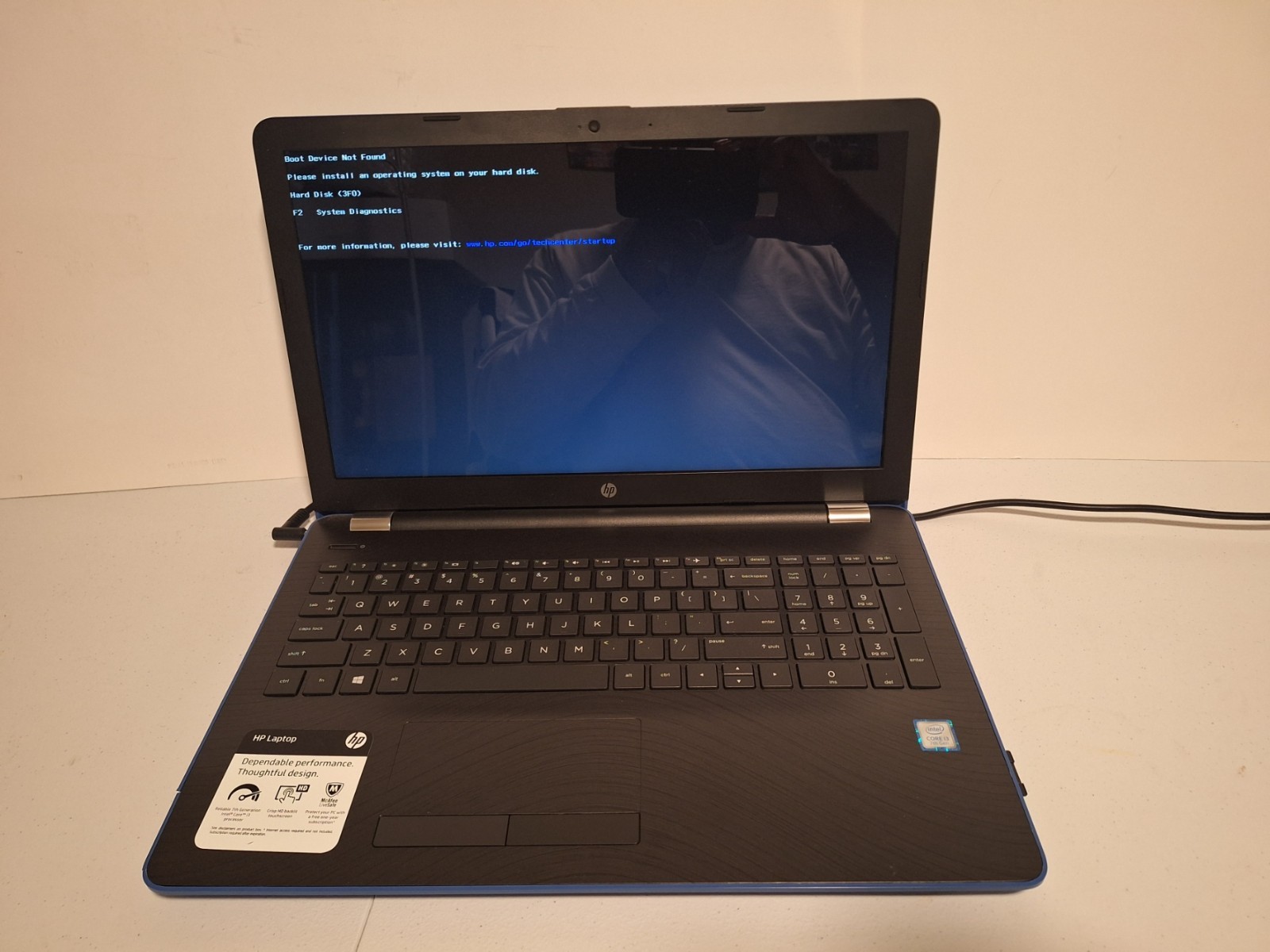 HP Laptop 15-bs0xx Touch Screen 15.6" i3-7100U 12GB RAM NO HDD/NO OS