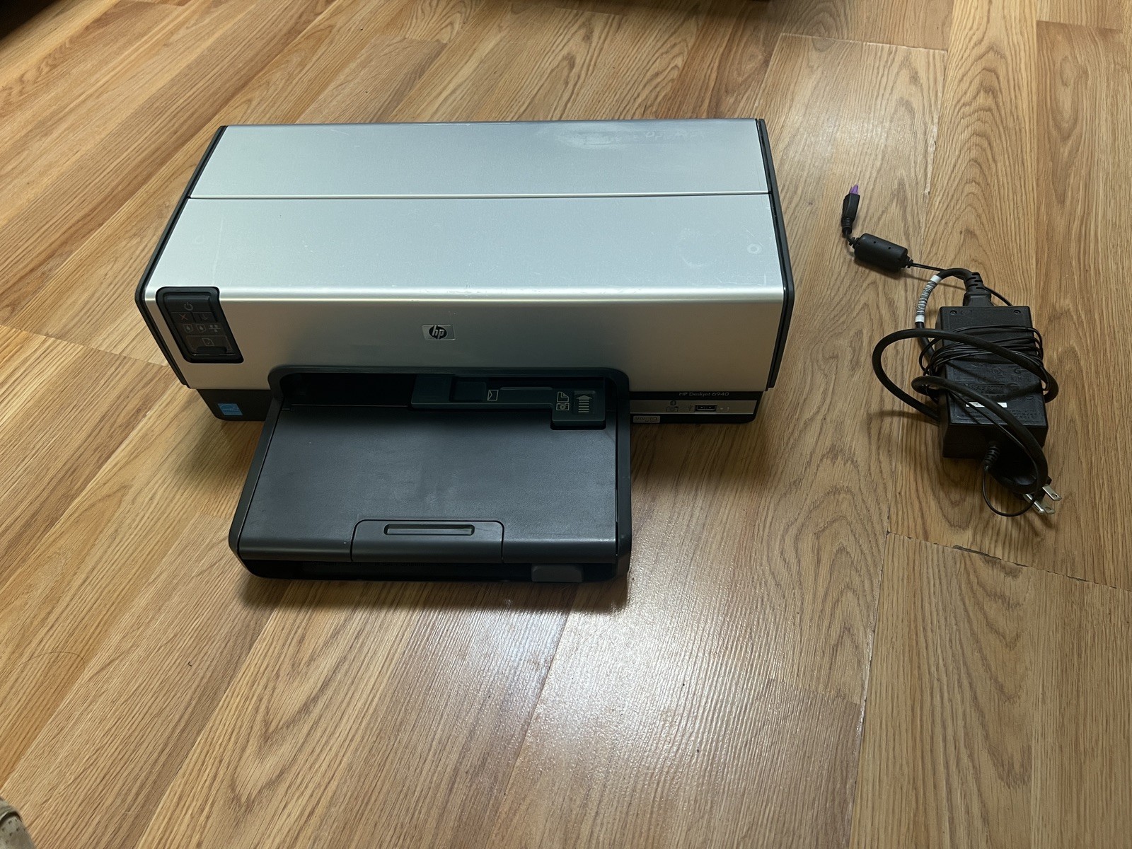 HP Deskjet 6940 Standard Color Inkjet Printer crisp clean