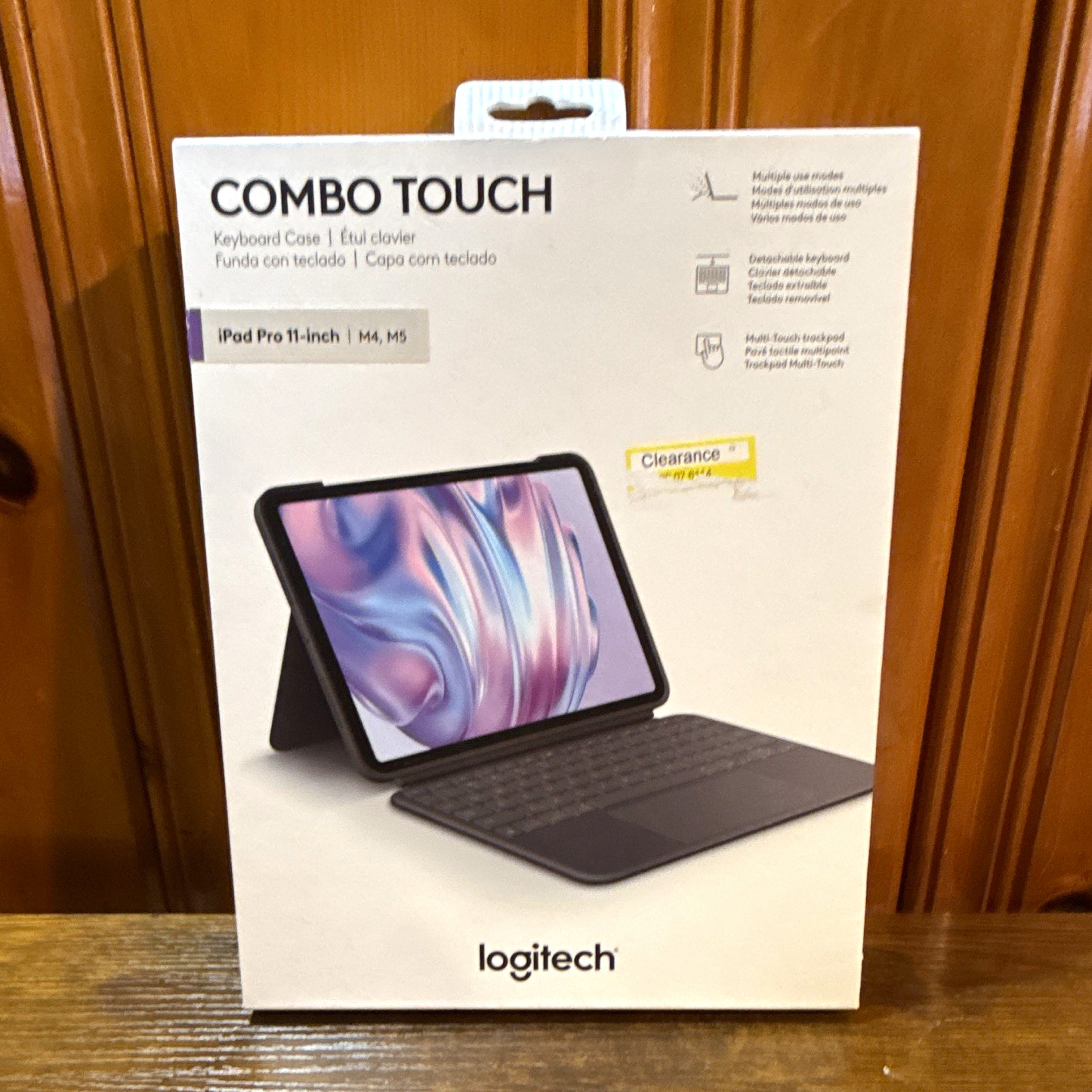 Logitech Combo Touch Keyboard Folio/Case for Apple iPad Pro 11 in Trackpad