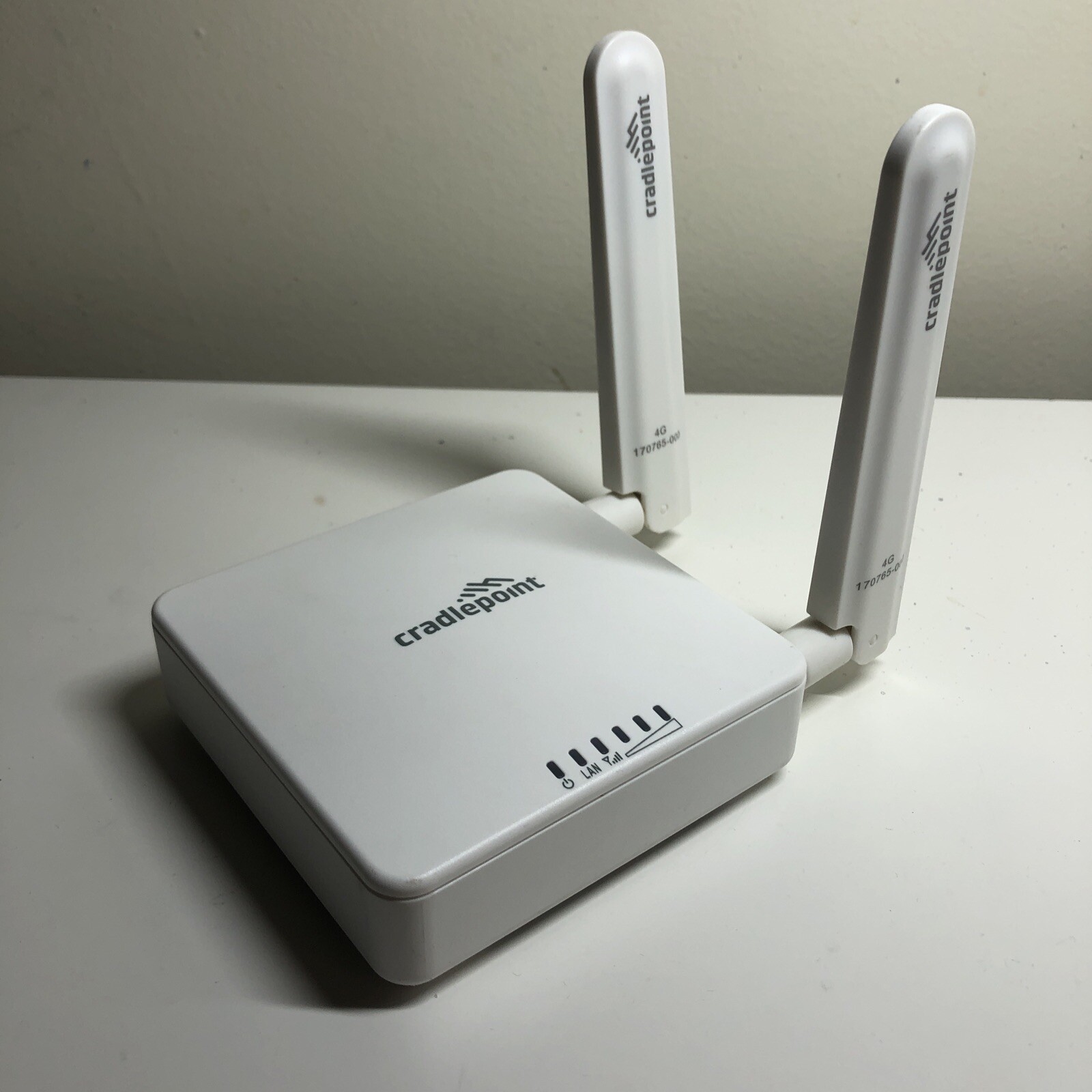 Cradlepoint CBA550 Cellular LTE Adapter White BB1-0550150M-G0M
