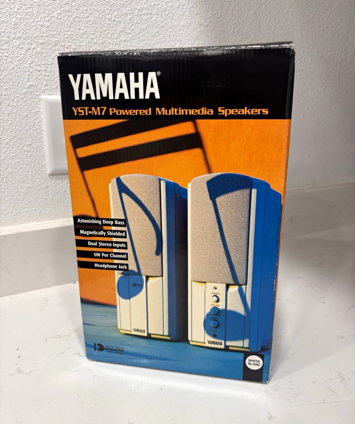 Retro Yamaha YST-M7 2.0 Powered Multimedia Speakers Wired White 10W RCA/3.5mm