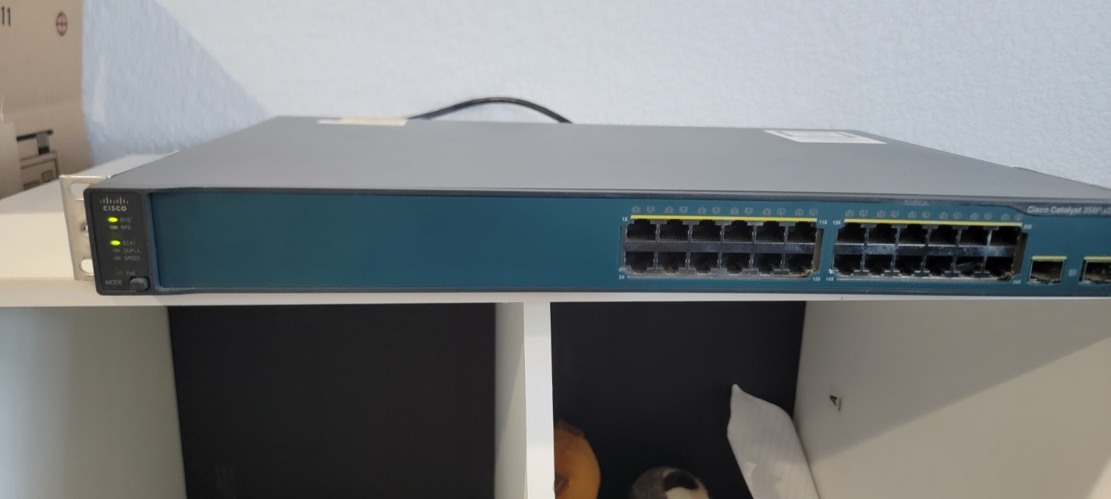 Cisco Catalyst 3560 Series WS-C3560-24TS x RJ-45 Ports 10/100Base