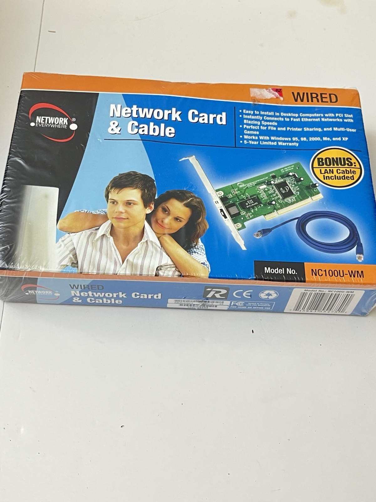 Network Everywhere Network Card 10/100 and Cable NC100U-WM