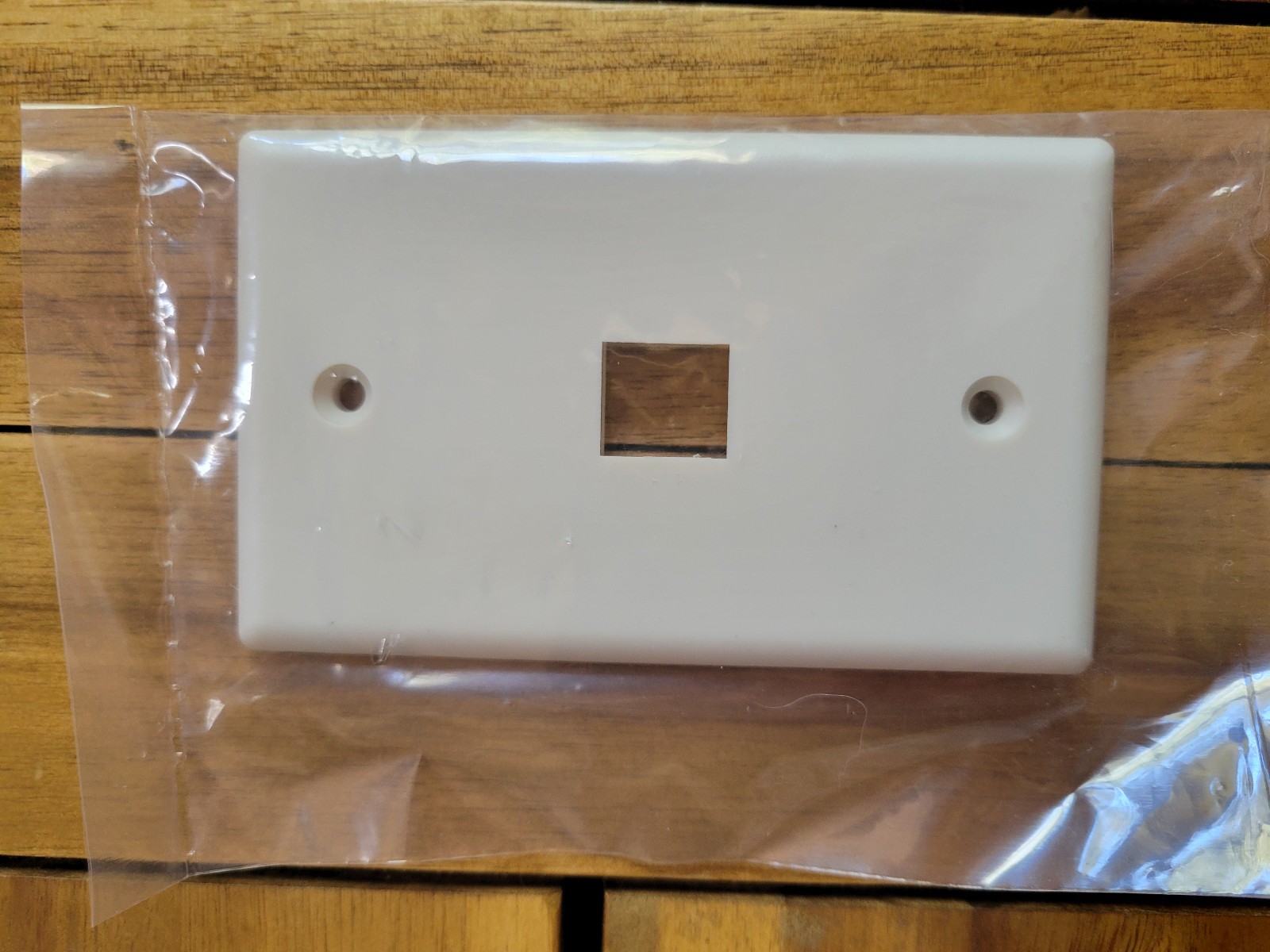 30 Pack 1 Port Wall Plate Keystone RJ45 Cat6 Cat5e Insert Jack Ivory