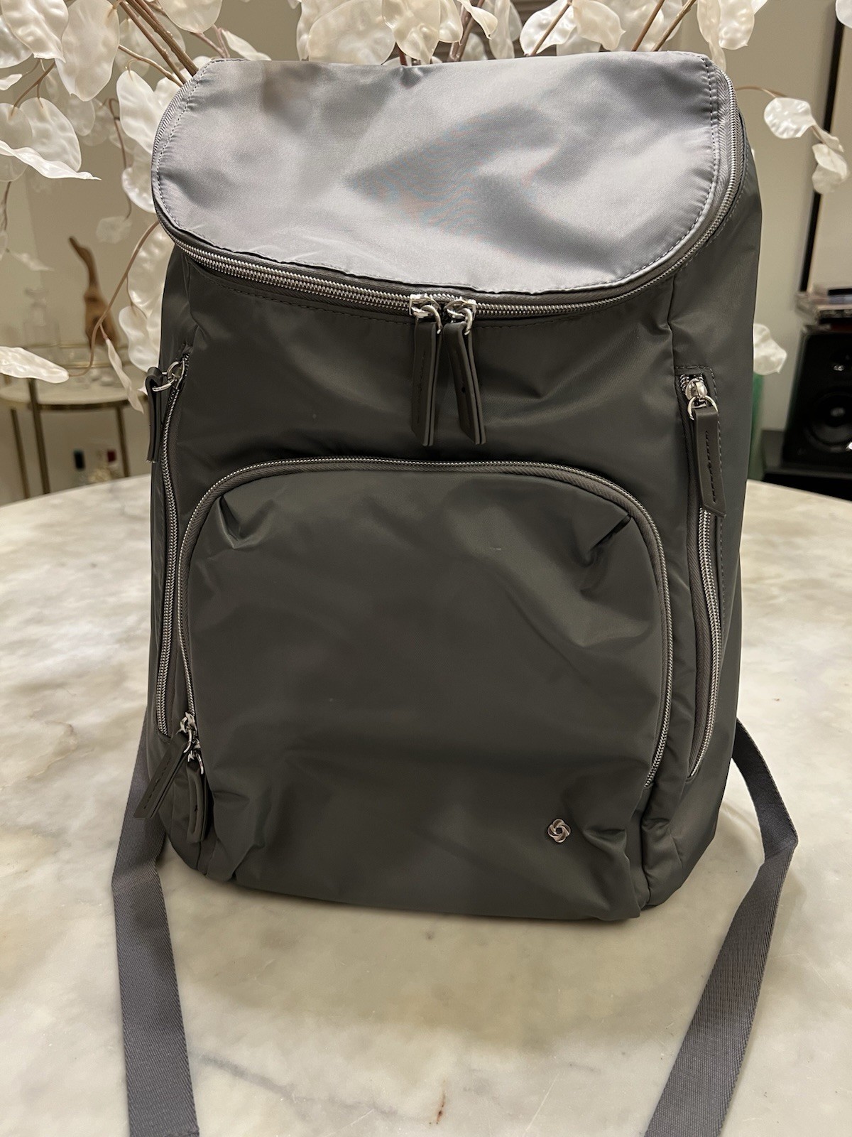 Samsonite Mobile Solution Deluxe Backpack Gray Nylon Laptop Bag - Excellent