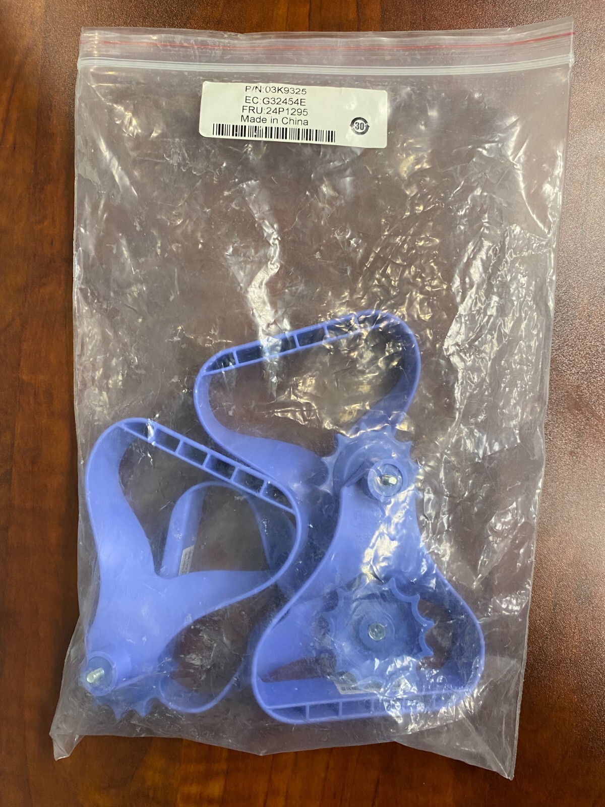 NEW IBM xSeries Blue Carrying Handles Kit 03K9325-KIT 03K9325 G32454E 4 pcs