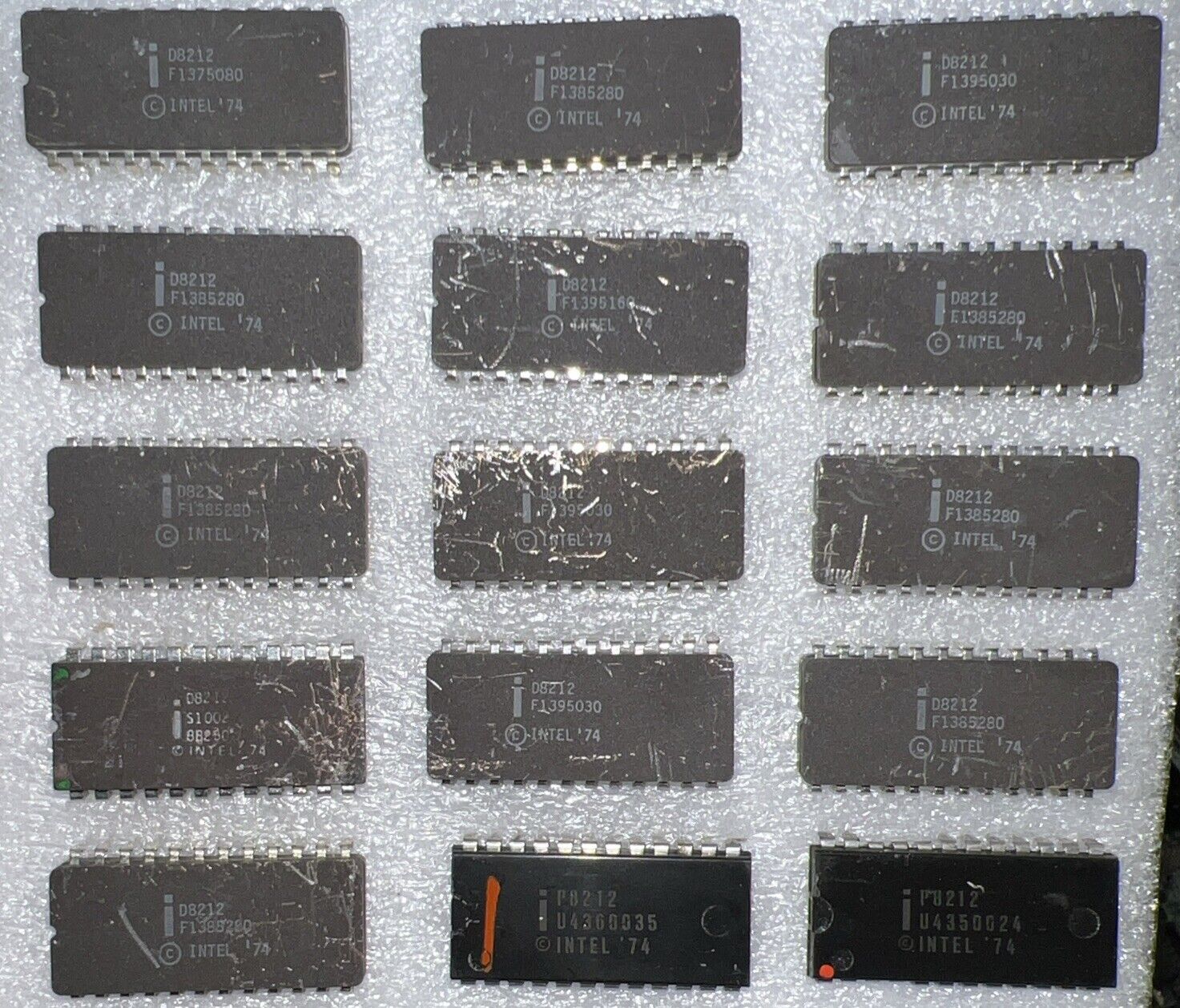 Vintage Intel D8212 Ic Chip Lot Of 15