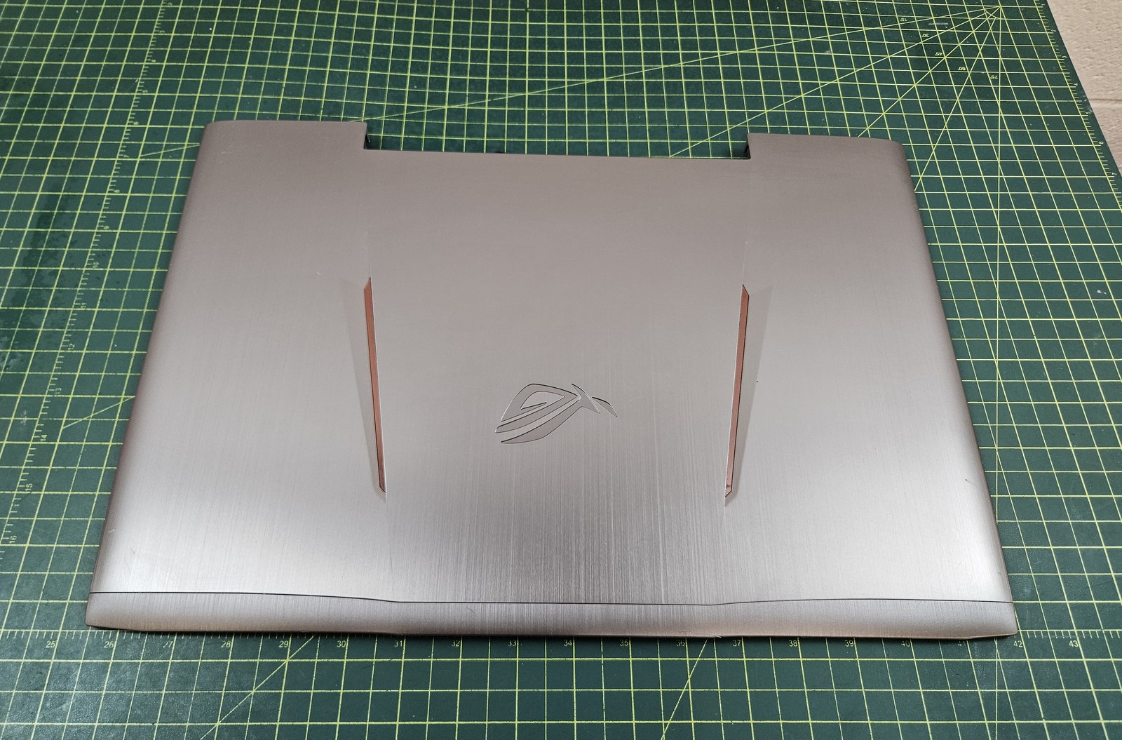Asus ROG G752V 17.3 LCD Back Cover 13N0-SIA0F11 13NB09Y1AM0111 #e58