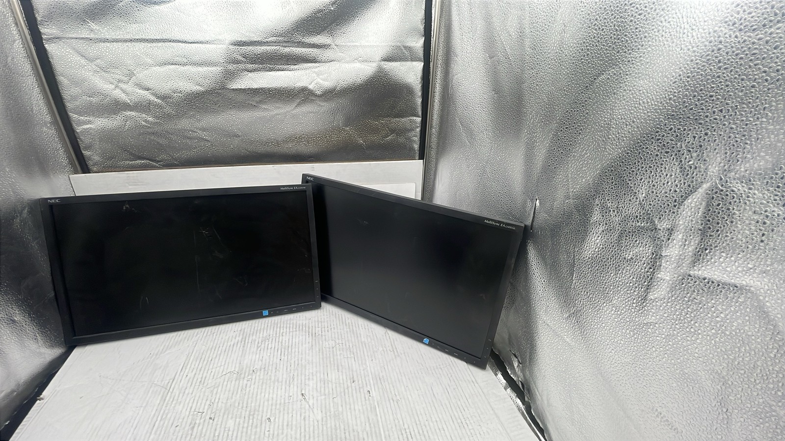 NEC MultiSync EA224WMi-BK 22" LCD Monitors VESA HDMI No Stands Lot Of 2