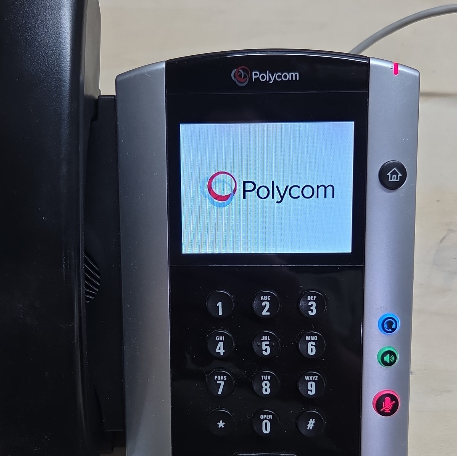 Polycom VVX 500 12-Line Corded VoIP IP Phone USB HD Voice Black/Silver