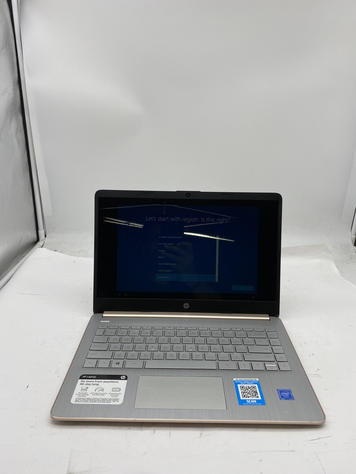 HP 14-dq0004dx Laptop Intel Celeron N4020 1.1GHz 8GB RAM 64GB eMMC W10P