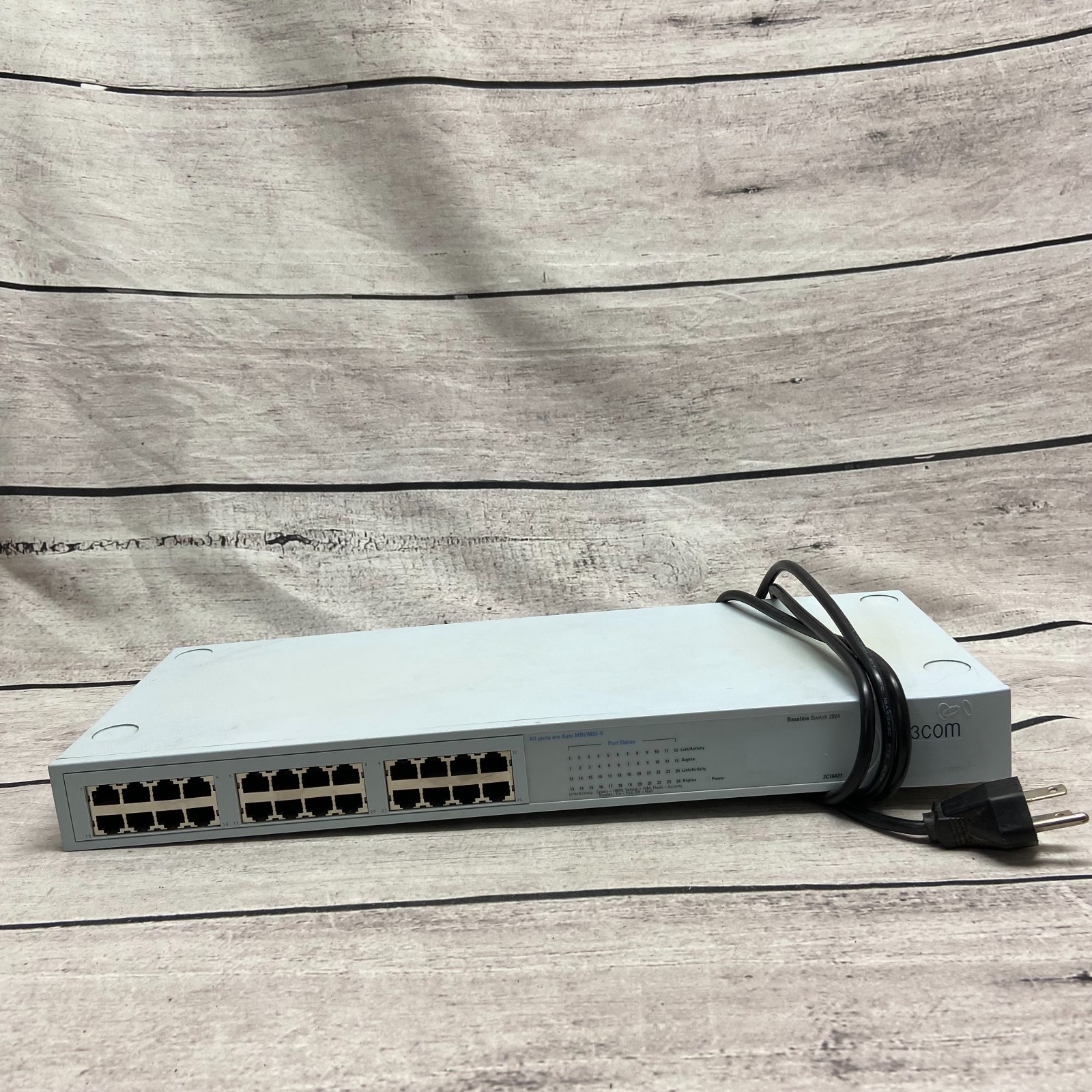 3Com Baseline Switch 2024 - 3C16471 24Auto Ports Rack MDI/MDI-X Mountable Switch