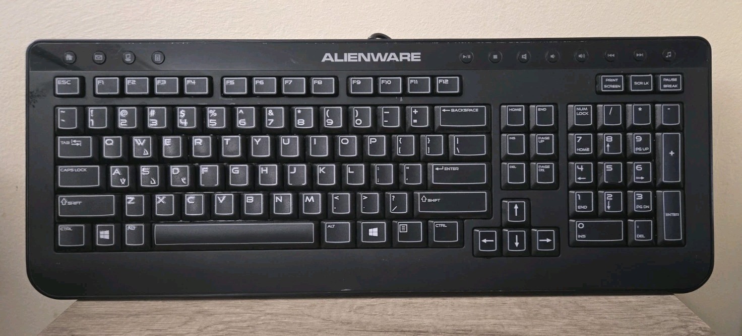 Dell Alienware Black USB Wired Computer PC Gaming Multimedia Keyboard SK-8165