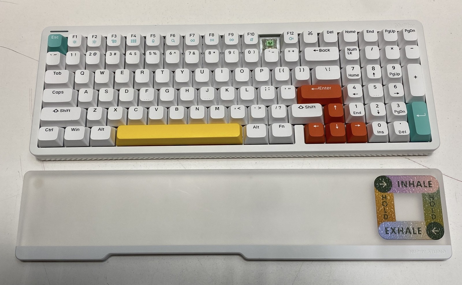 NuPhy Halo96 Wireless Mechanical Keyboard 99-Keys White Tested With Wrist Rest