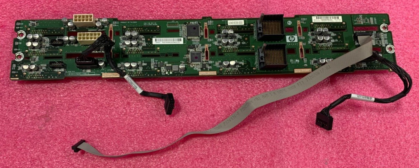 HP StorageWorks D2600 12-Slot SAS Backplane 519317-001 AJ940-60300