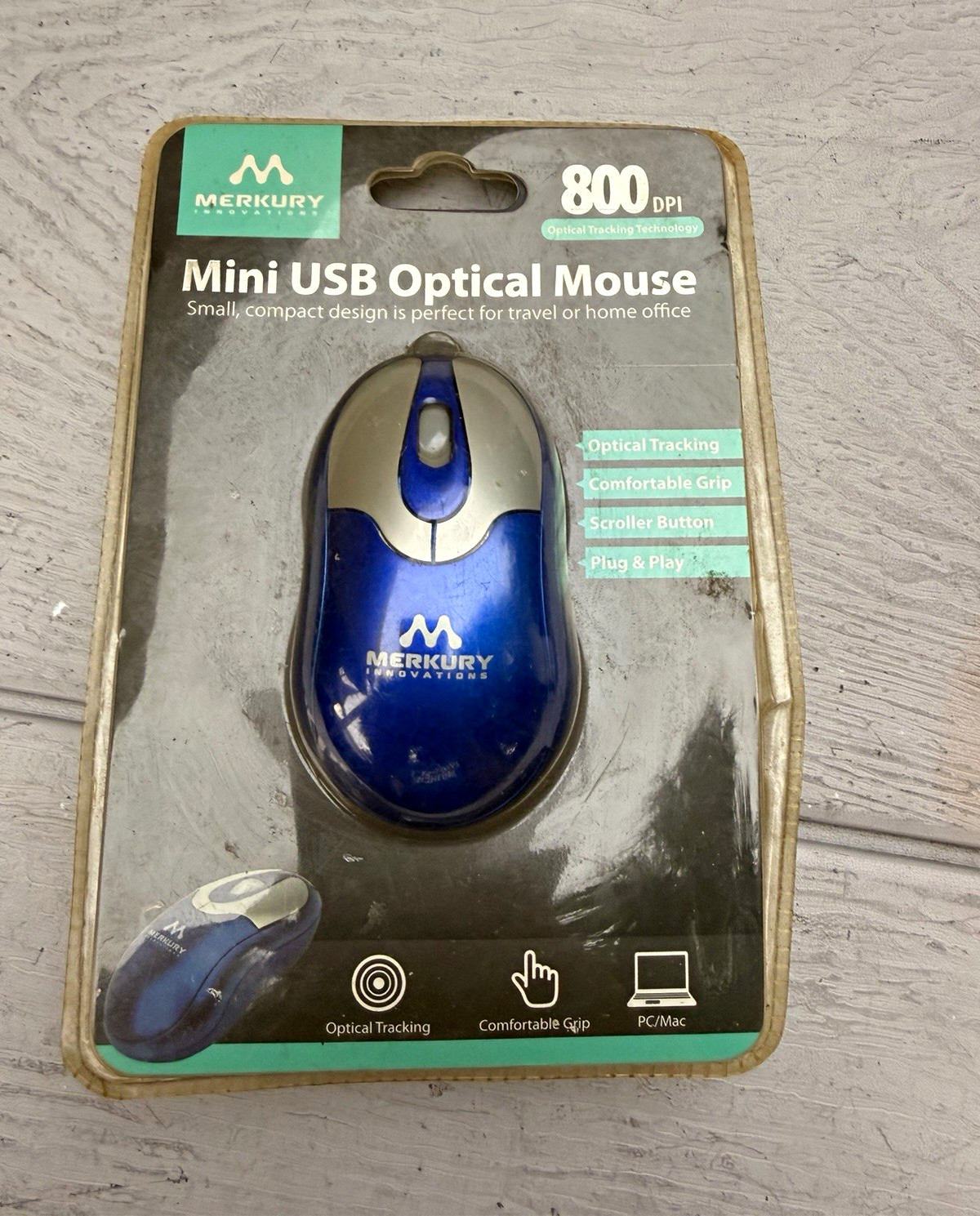 Merkury Innovations Mini USB Optical Mouse 800 DPI 3-Button Scroll Wheel Blue