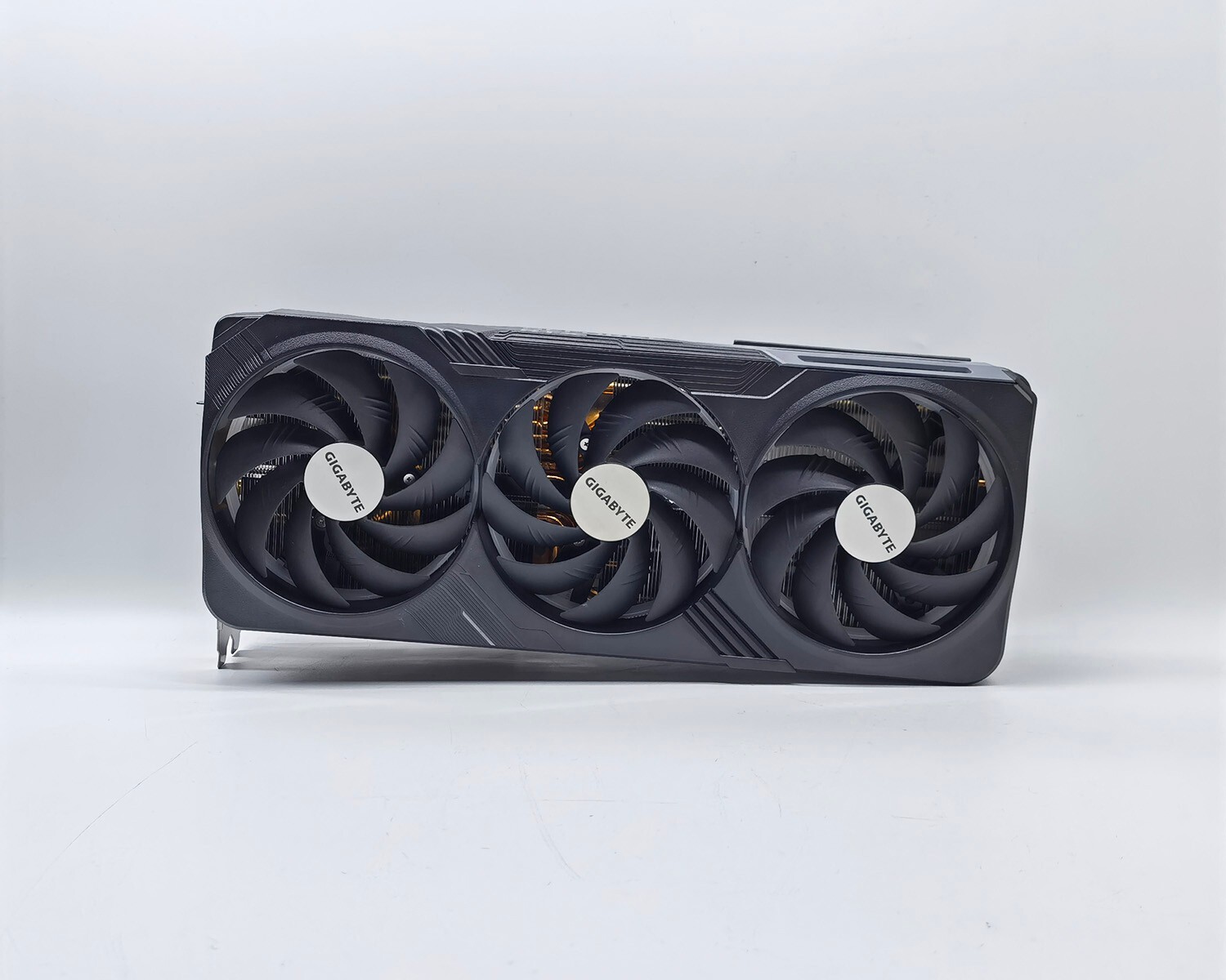 (FOR PARTS) Gigabyte RTX 4090 Gaming OC GPU (No Core & VRAM) *AS IS*