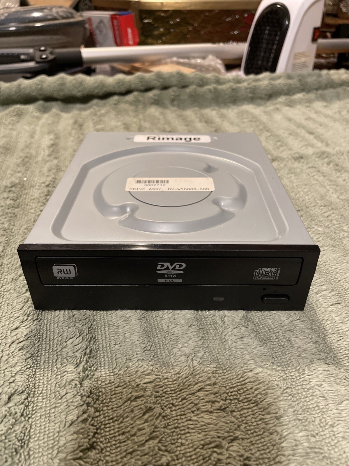 TEAC DVD/CD Rewritable Drive Model DV-W5600S