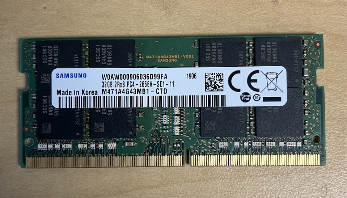 Samsung 2Rx8 PC4 2666V 32GB M471A4G43MB1-CTD SODIMM DDR4 Laptop Memory RAM